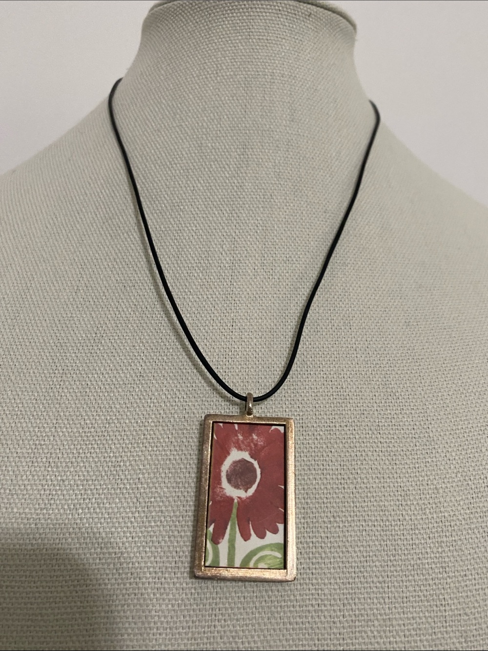 Marianne Richmond Flower Necklace